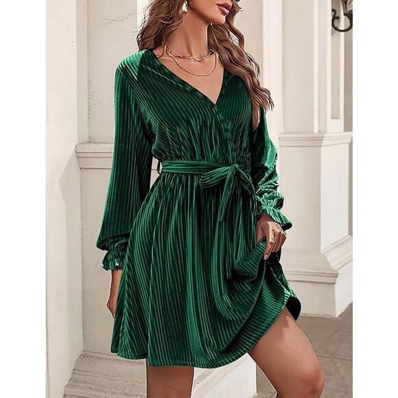 NEW Emerald Green Velvet Velour Dress Long Sleeve V Neck Dress - Picture 1 of 11